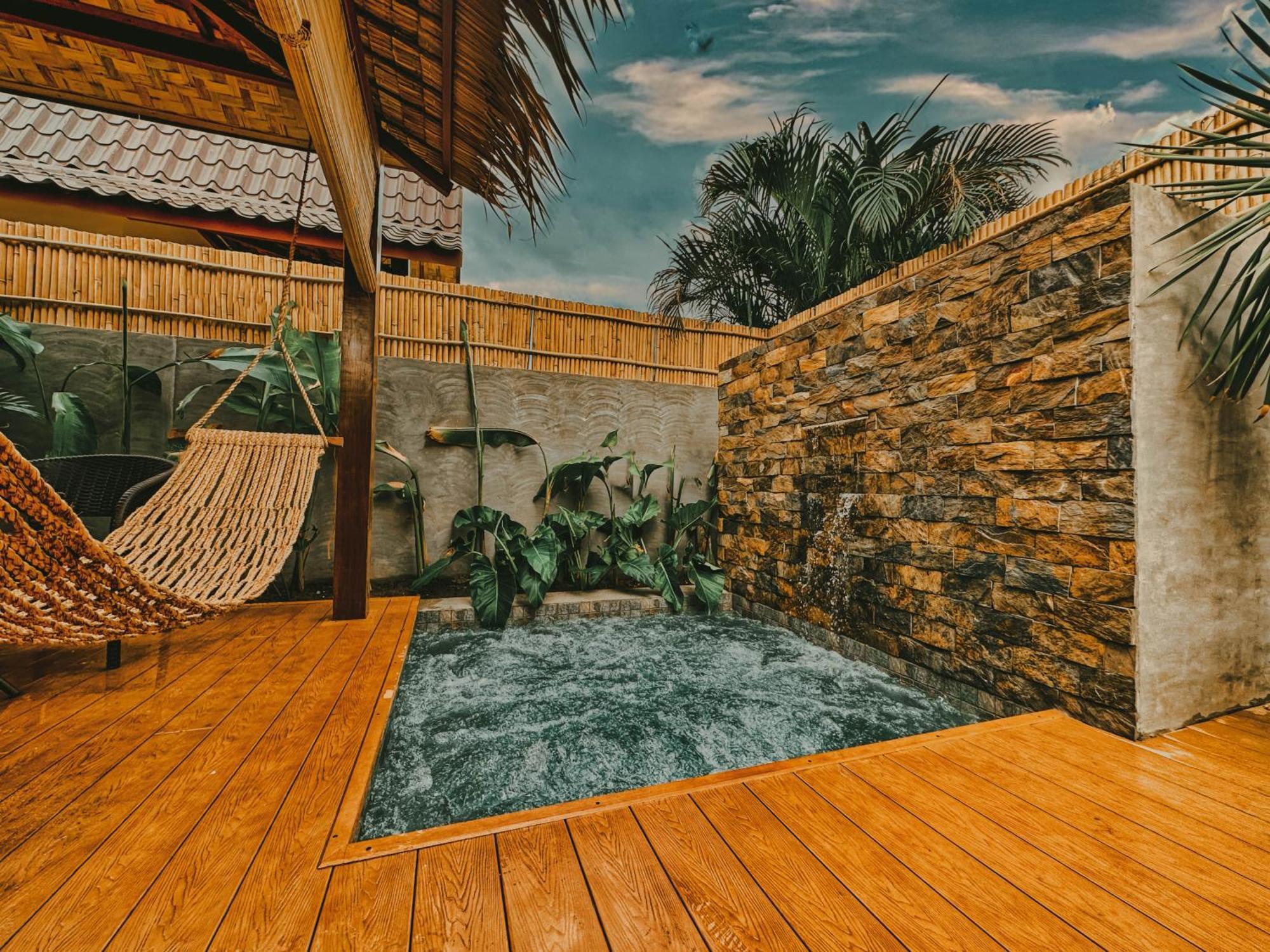 Reca Resort Official Porac الغرفة الصورة