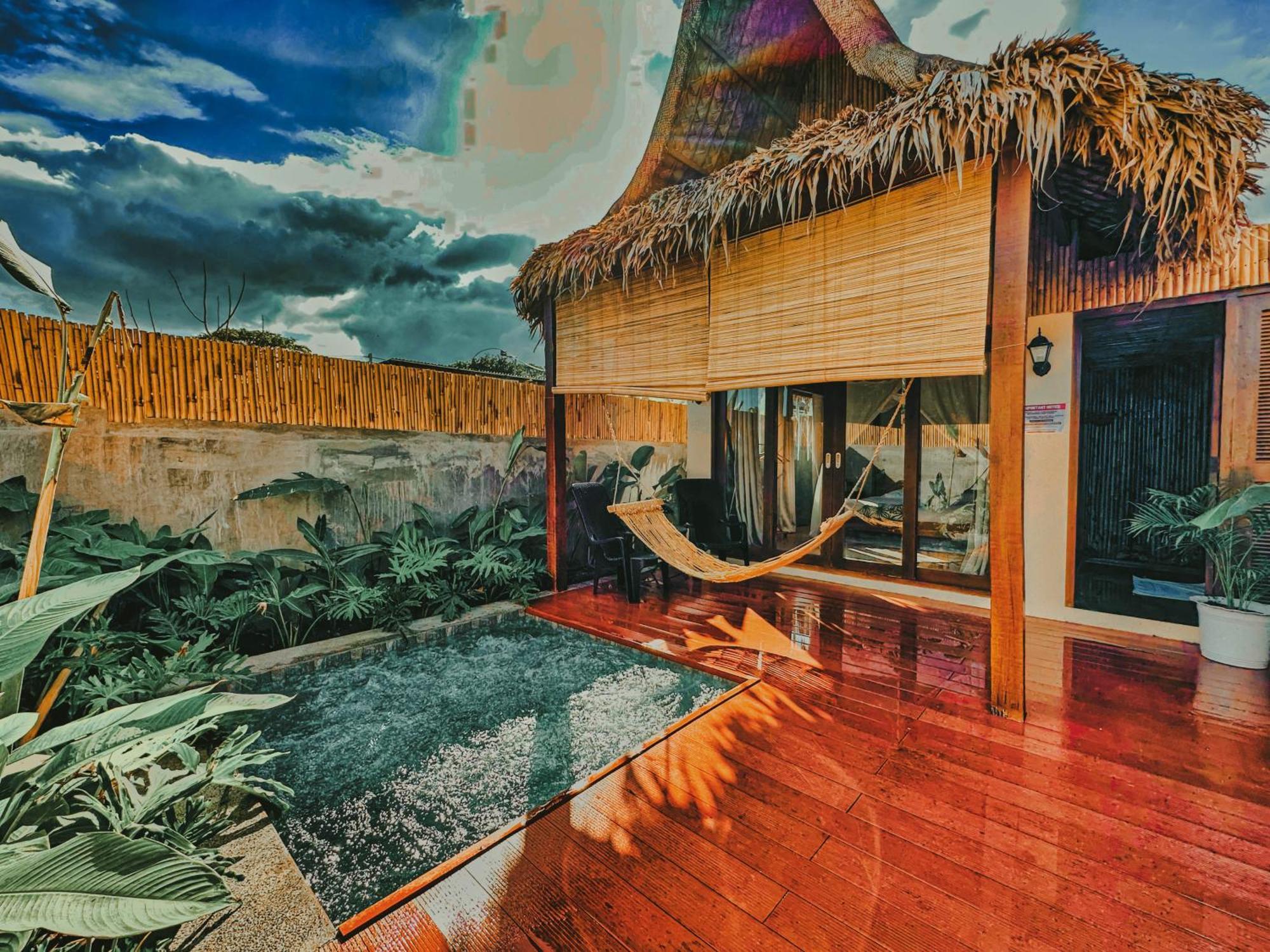 Reca Resort Official Porac الغرفة الصورة